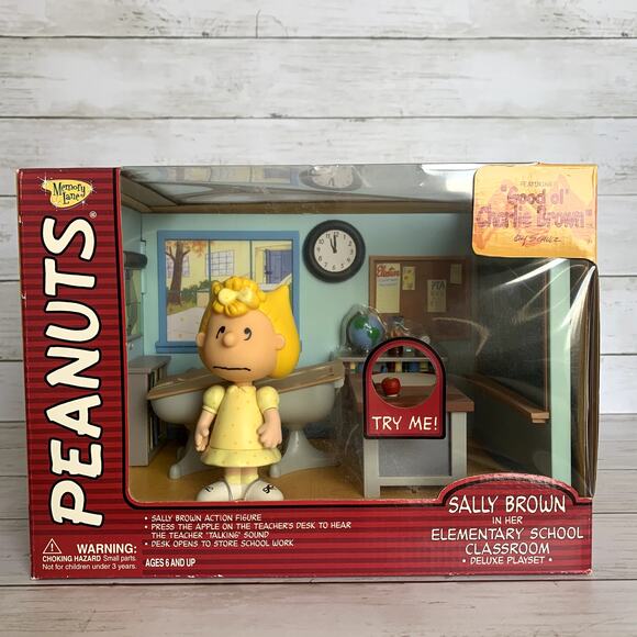 Peanuts Sally Brown Elementary School Classroom Deluxe Playset NIB Set of 2 - Picture 8 of 12